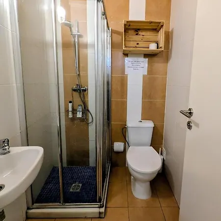 Orange3 Hostel *