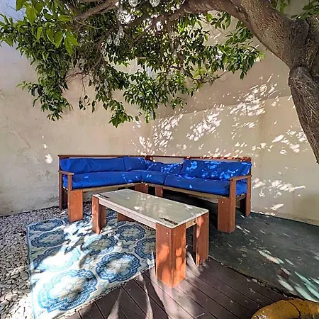 Orange3 Hostal *