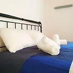 Orange3 Hostel *
